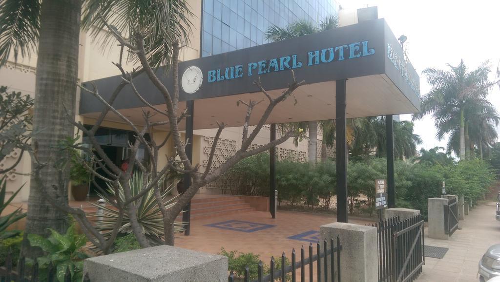 Blue Pearl Hotel & Apartments Дар-ес-Салам Екстер'єр фото